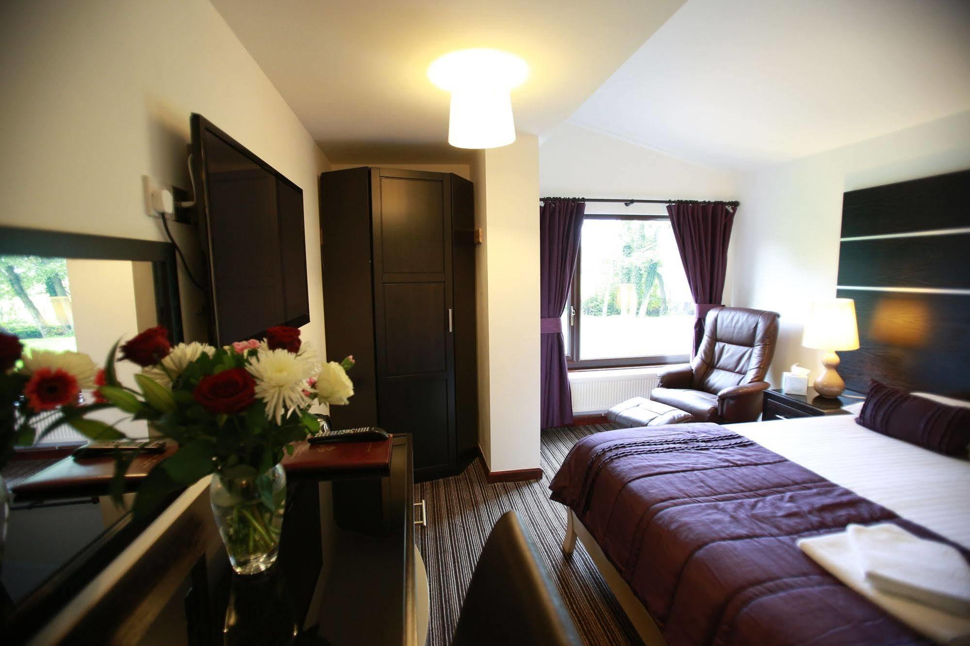 Ewenny Farm Guest House Bridgend  Extérieur photo